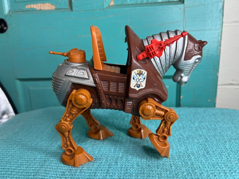 stridor heroic armored war horse 1983